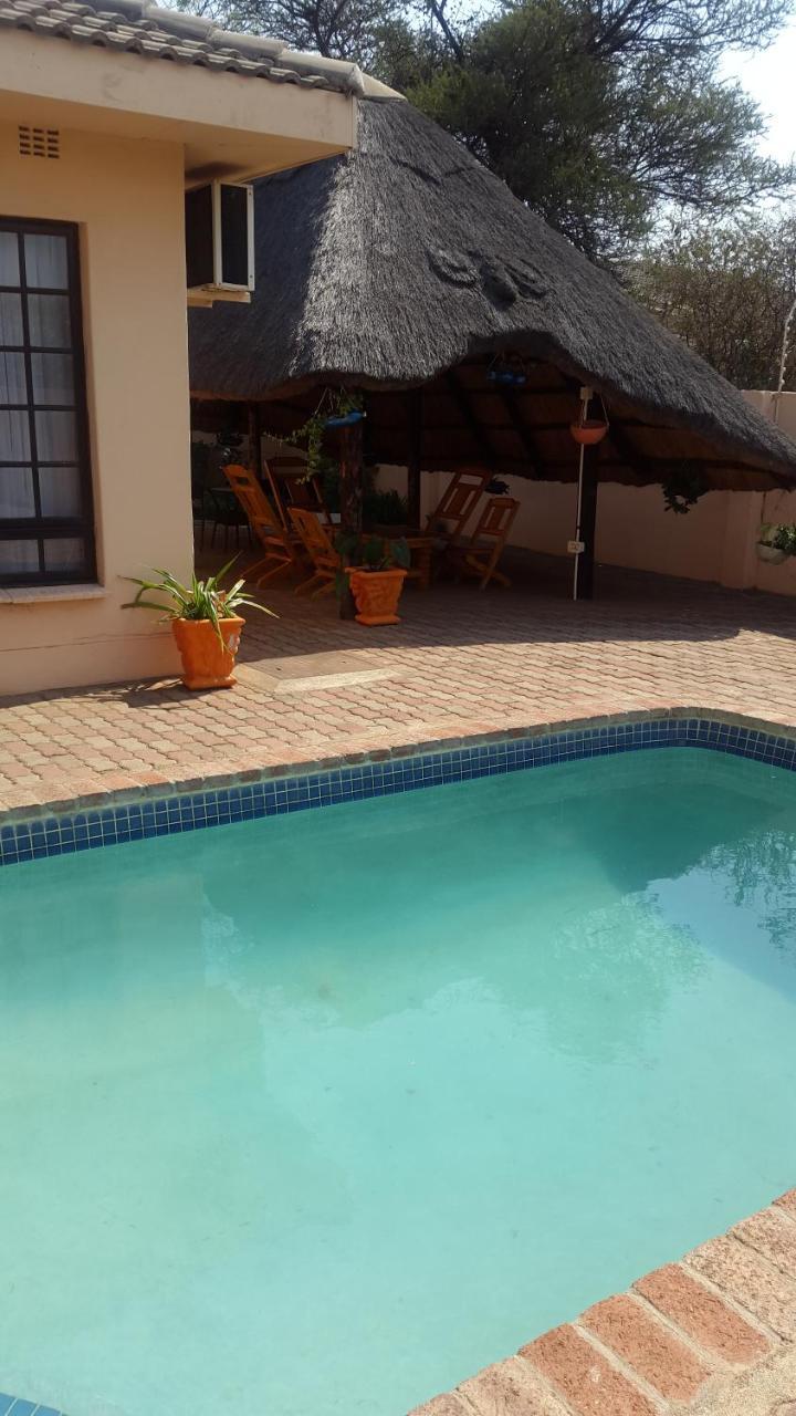 Tintech Bed & Breakfast Francistown Extérieur photo